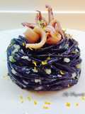 Spaghetti al nero di seppia con calamari e cavolfiore