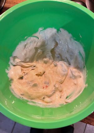 A picture of Mayo mix for sandwiches.