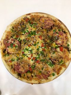 عکسی از دستور پیتزا قارچ و گوشت و پپرونی