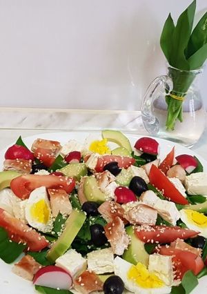 O poză a rețetei Salată cu leurdă.