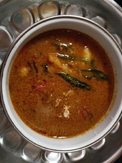 குருமா குழம்பு(khurma recipe in tyamil) செய்முறை முக்கிய புகைப்படம்