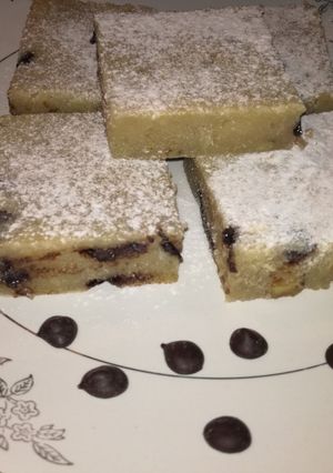 Una foto de Brownies de Chocolate Blanco y Banana