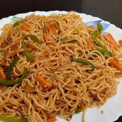 A picture of Special noodles (stir fried noodles).