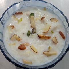 A picture of Rice kheer.