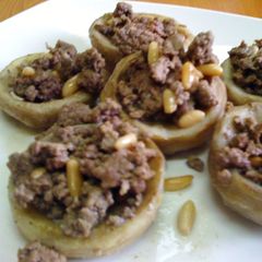 Baked artichoke with Meat A picture of Baked artichoke with Meat.