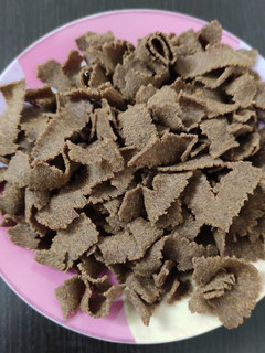 கேழ்வரகு ரிப்பன் பக்கோடா (Ragi ribbon pakoda) (Kelvaragu ribbon pakoda recipe in tamil) செய்முறை முக்கிய புகைப்படம்