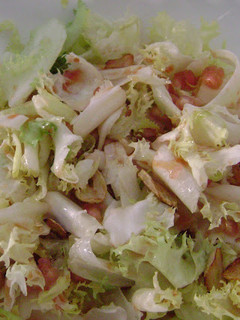 Una foto de Ensalada de Escarola y Granada