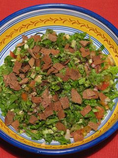 A picture of Fattoush.