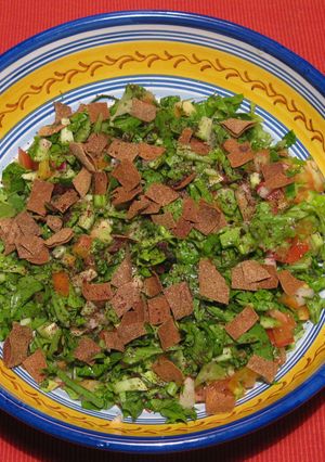 A picture of Fattoush.