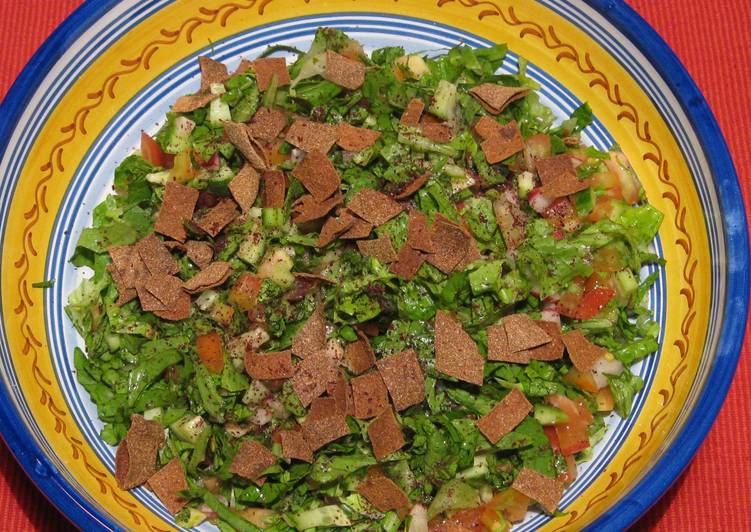 Simple Way to Make Speedy Fattoush