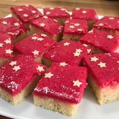 A picture of Tottenham cake.