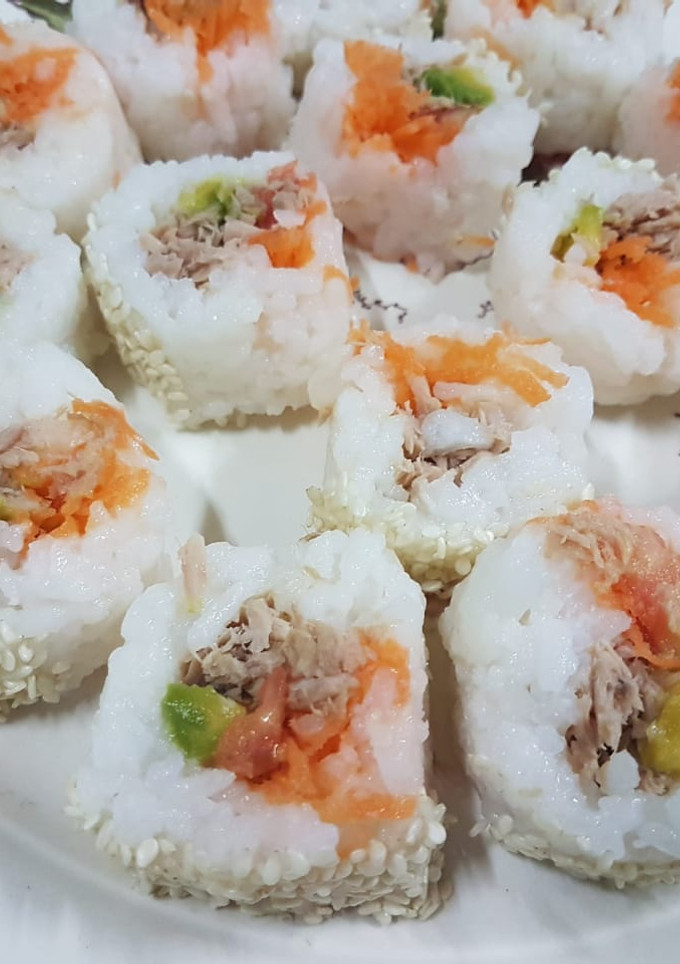 Una foto de Sushi trucho, o TRUCHI