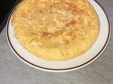 Tortilla de cebolla y calabacín