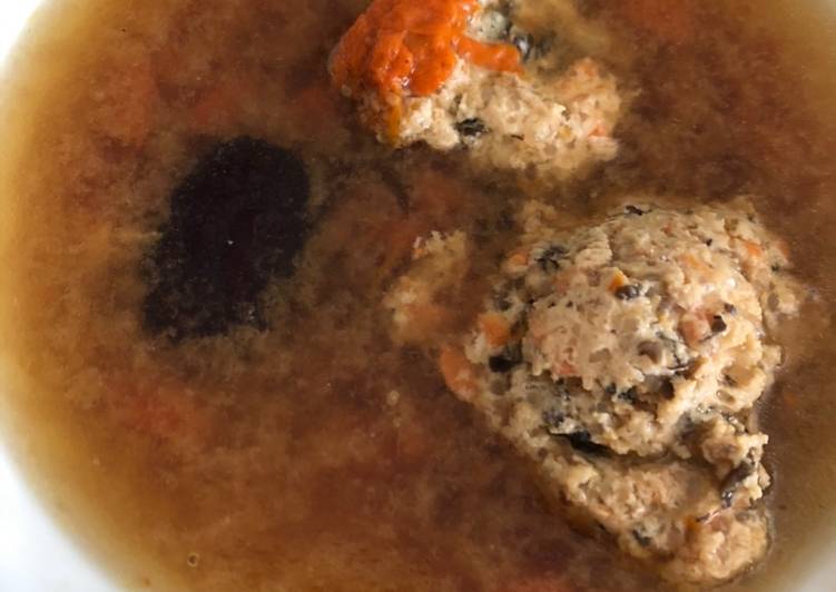 Chicken herbal soup + bakso lohua
