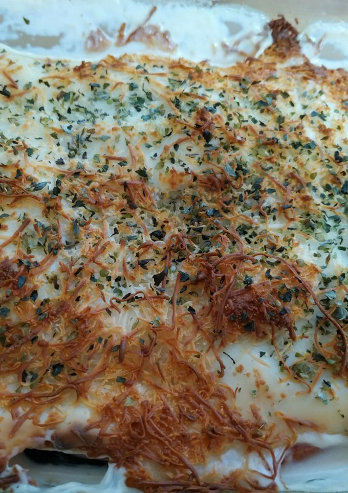 Una foto de Pastel fácil de berenjena con jamón serrano y queso