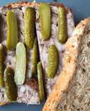 Sandwich Nguyên Cám Kẹp Pate Đồng Quê