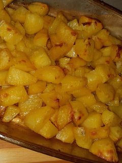 Tepsiben sült burgonya recept fotója