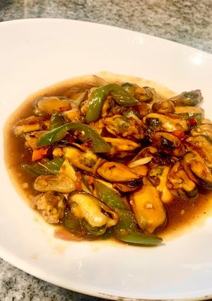 Foto resep Spicy and sweet mussels