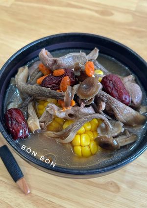 Hình của món Canh Nấm Lộc Nhung Tim Heo.