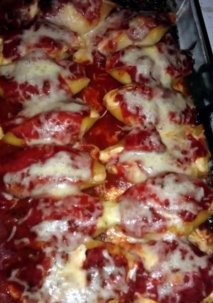 A picture of Bianca's Easy Stuffed Shells.