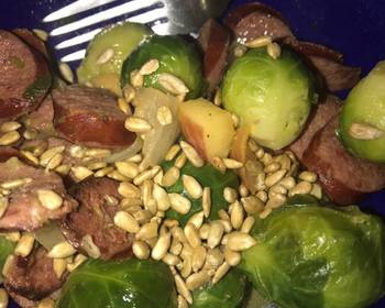 Best Recipe Easy Kielbasa Apple and Brussels Sprout supper Delicious Nutritious