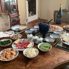 A picture of California Farm Tuna Hot Pot Fondue.