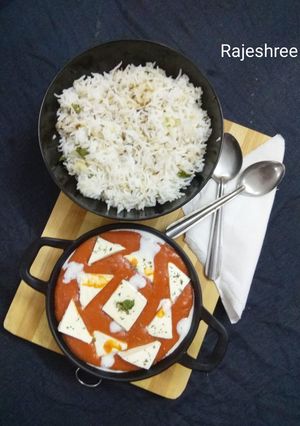 A picture of Paneer Makhni.