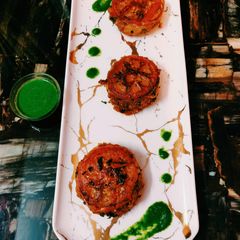 A picture of Aloo chapli kebab.