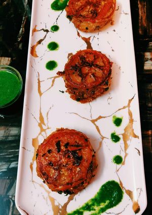 A picture of Aloo chapli kebab.