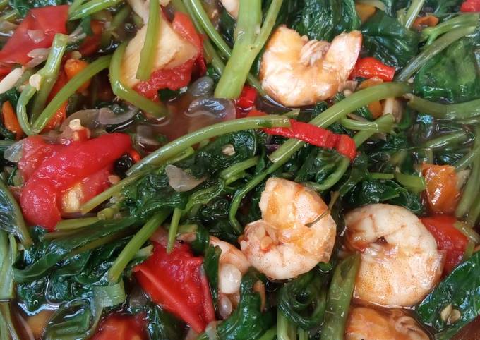 Bagaimana Menyiapkan Tumis kangkung udang terasi pedas, Bikin Ngiler