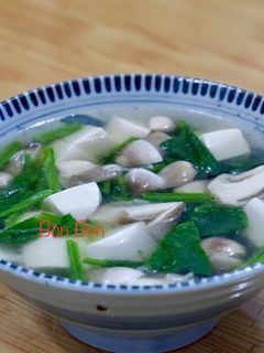 Hình của món Canh Cải Bó Xôi Nấm Rơm Chay.