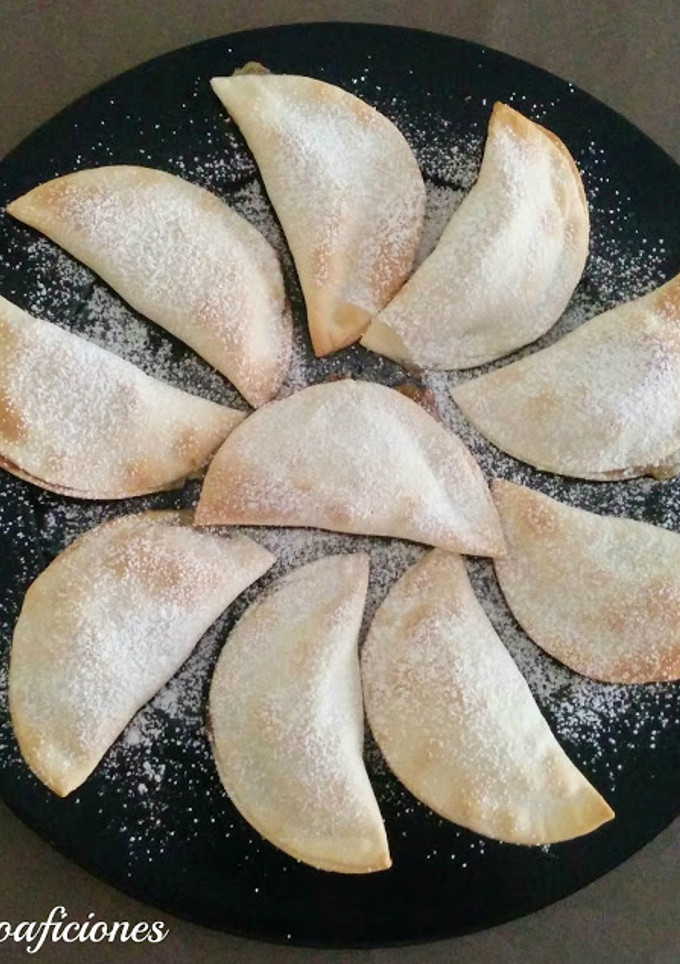 Una foto de Empanadillas de membrillo casero y mozzarella