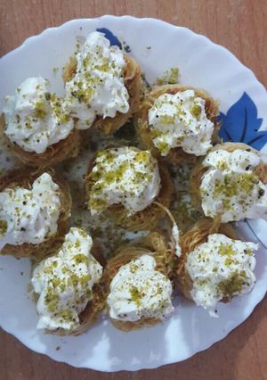صورة لوصفة كنافه عش البلبل بالكريمه