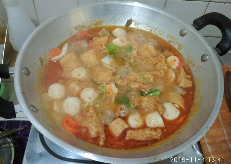 Tomyam Steamboat Kuali