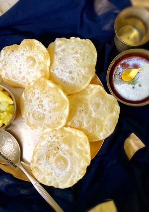 A picture of Luchi & Aloo Torkari.