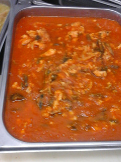 Una foto de Huevo en salsa roja con poblano
