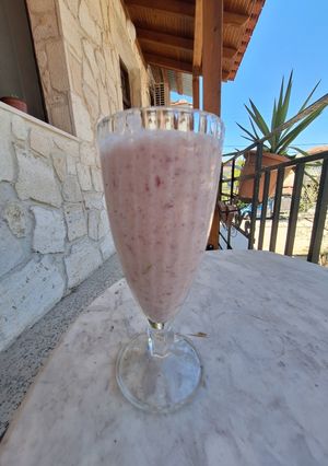 Φωτογραφία της συνταγής Smoothie με σταφύλι και φράουλες