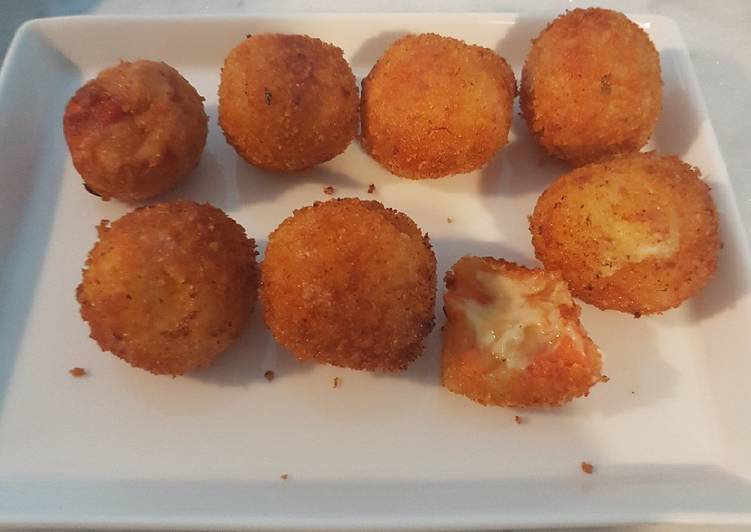 Bola kentang keju wortel snack sore hari enak