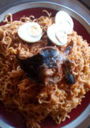 A picture of Spicy or jollof noodles.