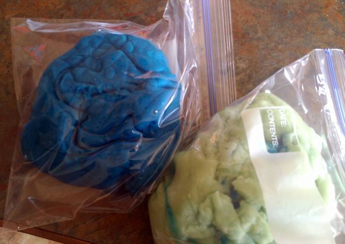 Simple Way to Make Super Quick Homemade Playdough