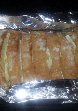 A picture of H's fabulous Brie Garlic Bread.