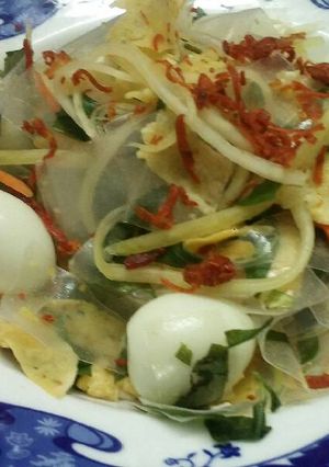 Hình của món Bánh tráng trộn biến tấu.