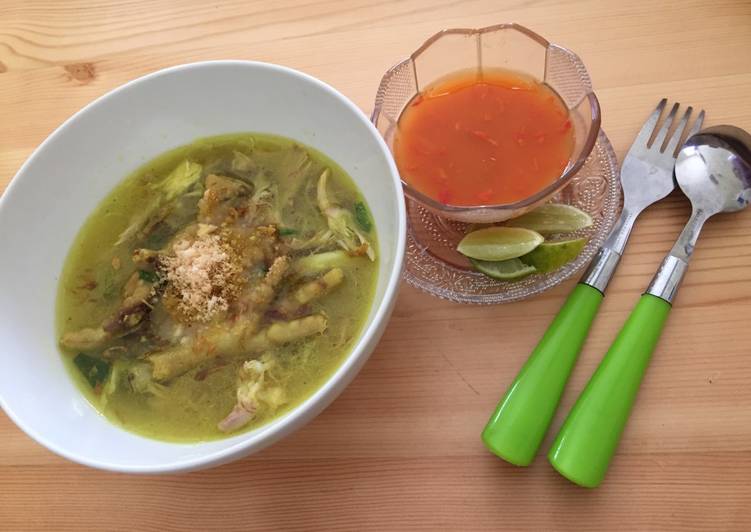 Soto lamongan ceker ala dwi