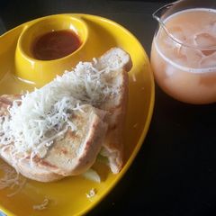 A picture of Grilled sandwich.