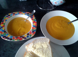 A picture of Thick carrot and lentil soup.