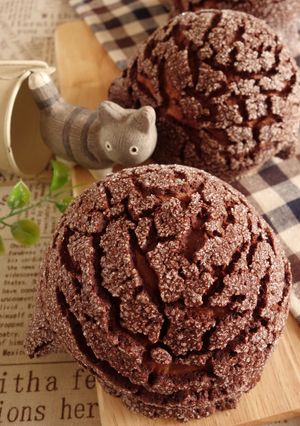 A picture of Chocolate Melon Pan (Using Bread Machine).