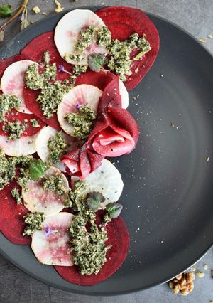 Zdjęcie przepisu 🌿🌱Carpaccio z bluszczykowym pesto🌿🌱.