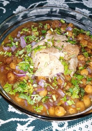 A picture of Chickpea Chaat.