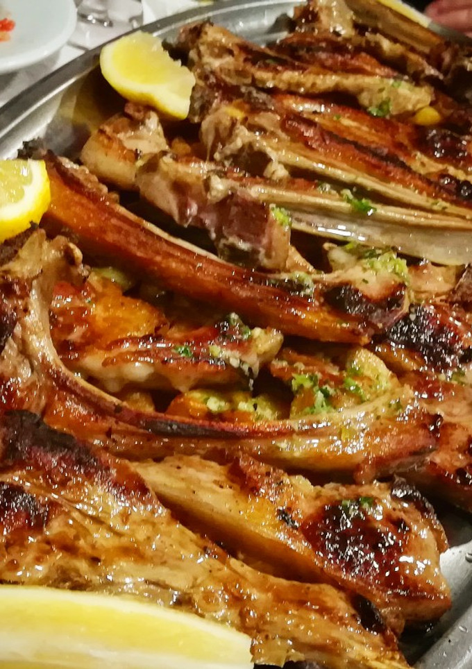 Una foto de Chuletas de cordero a la brasa