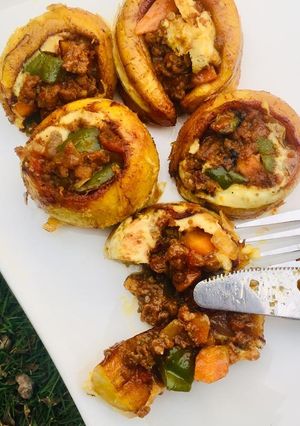 A picture of Baked stupped plantain.